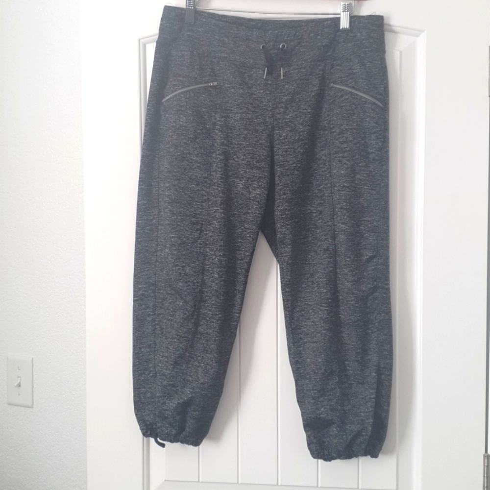 Athletic pants